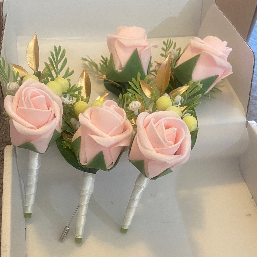 Ling’s Moment Blush Pink Boutonniere Set